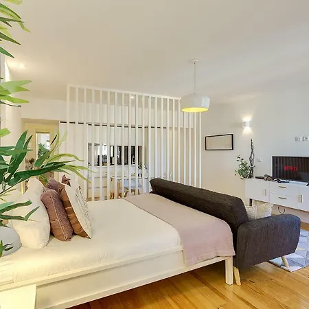 January's 31 By Da'home * Porto